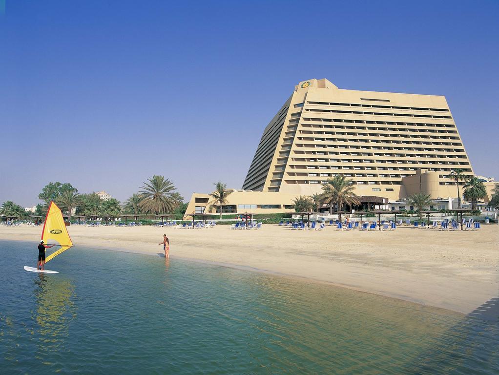 Radisson Blu Resort, שארג'ה מראה חיצוני תמונה The Jumeirah Beach Hotel