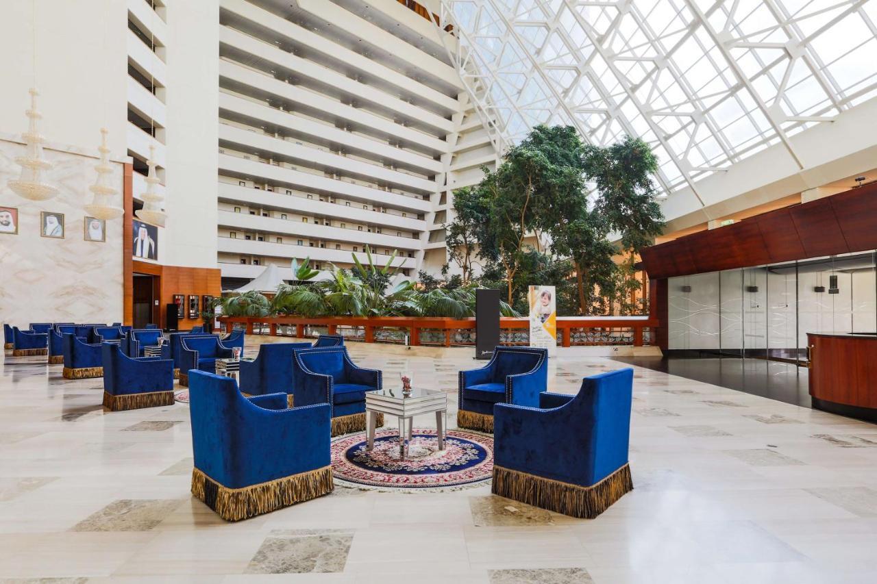 Radisson Blu Resort, שארג'ה מראה חיצוני תמונה Lobby