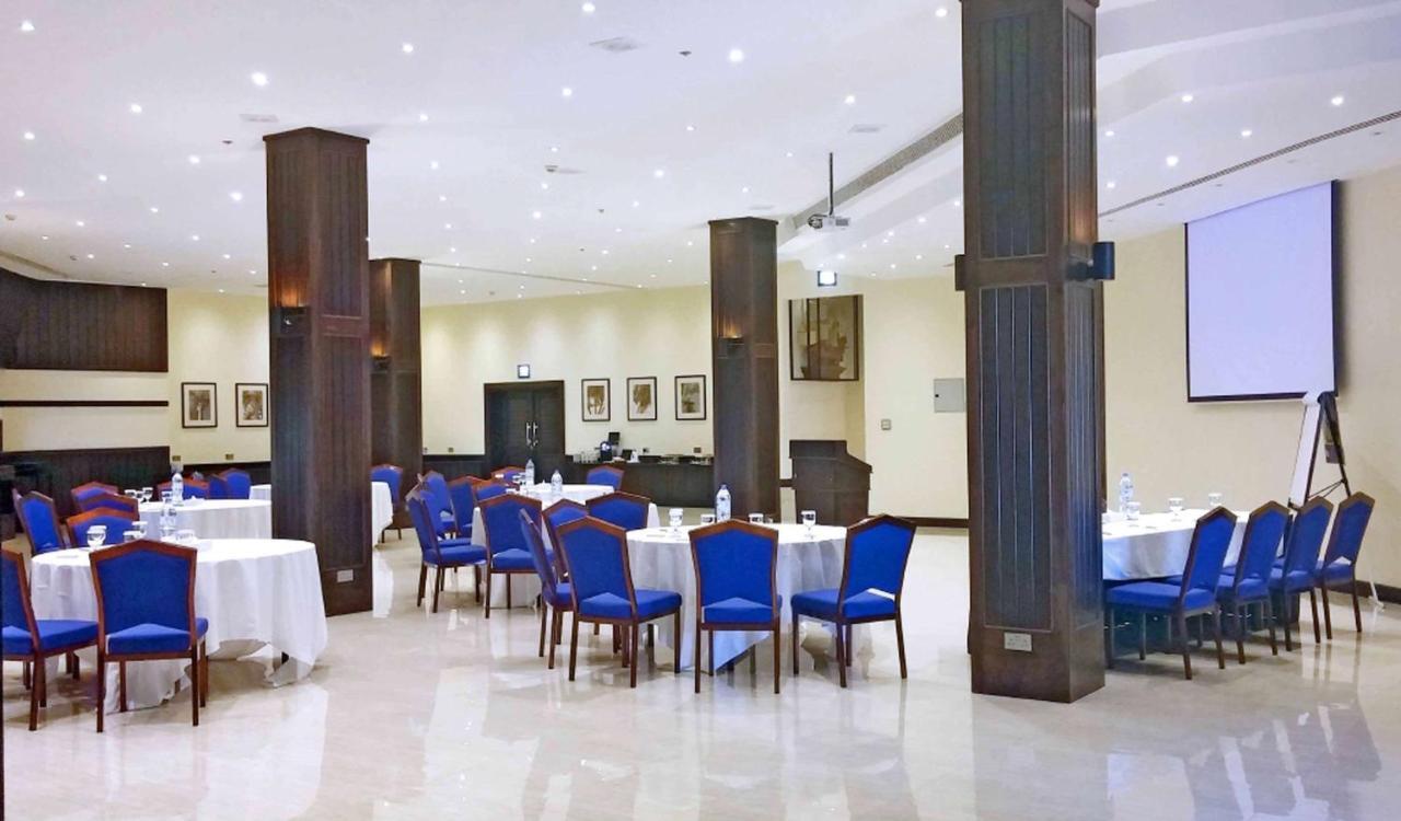 Radisson Blu Resort, שארג'ה מראה חיצוני תמונה The ballroom at the hotel